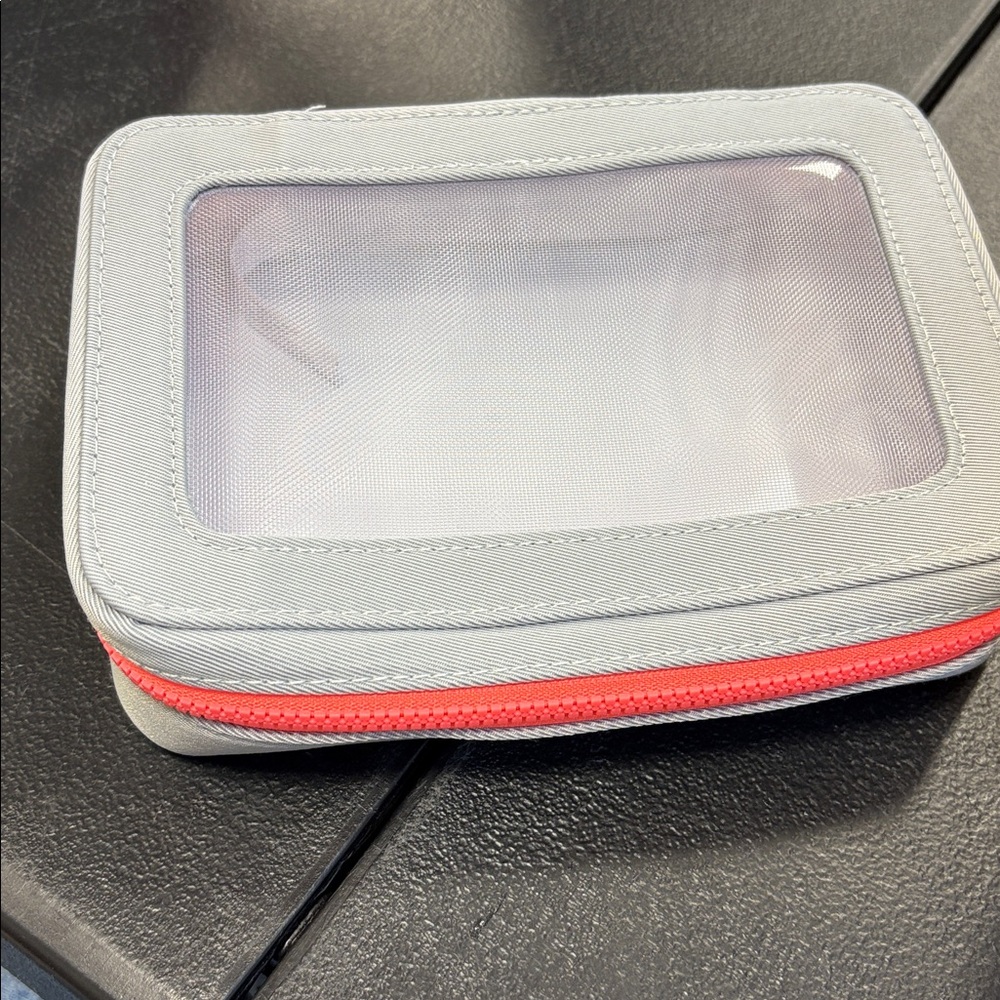 Flyte.70 Vanity Case